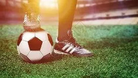 国安对阵津门虎：中场双雄镇守，塞鸟领航攻势，法比奥突前冲锋